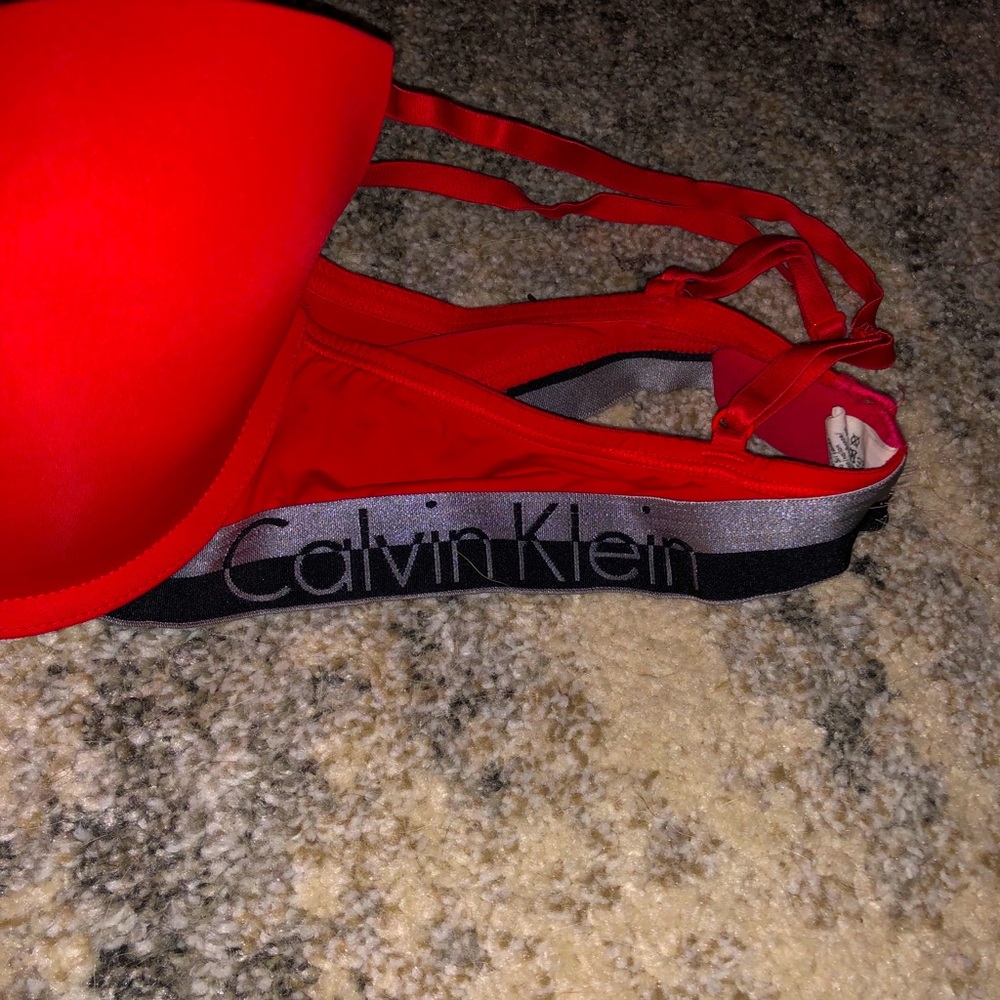 CALVIN KLEIN bra
